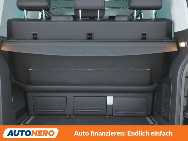 Volkswagen Multivan view 18