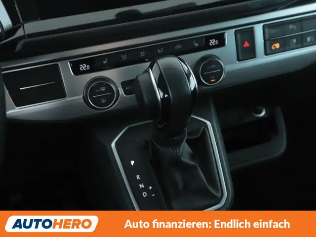 Volkswagen Multivan view 26