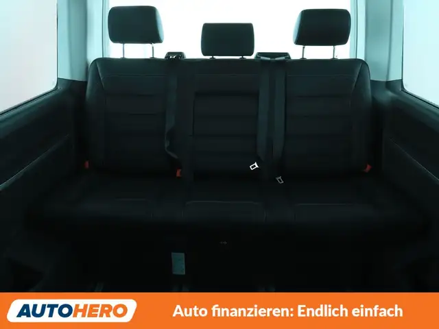 Volkswagen Multivan view 16