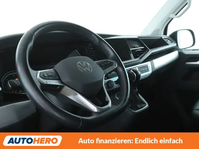 Volkswagen Multivan view 11
