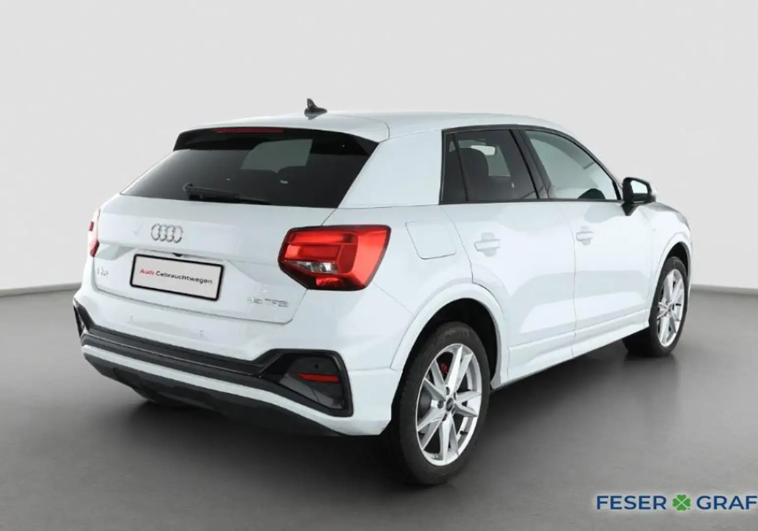 Audi Q2 S line 35 TFSI Navi/SHZ/Kamera/AHK/ACC Weiß - 2