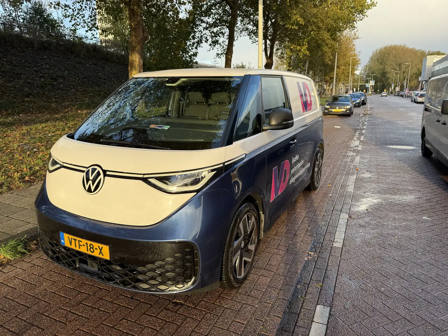 Volkswagen ID. Buzz 77 kWh Синий - 1