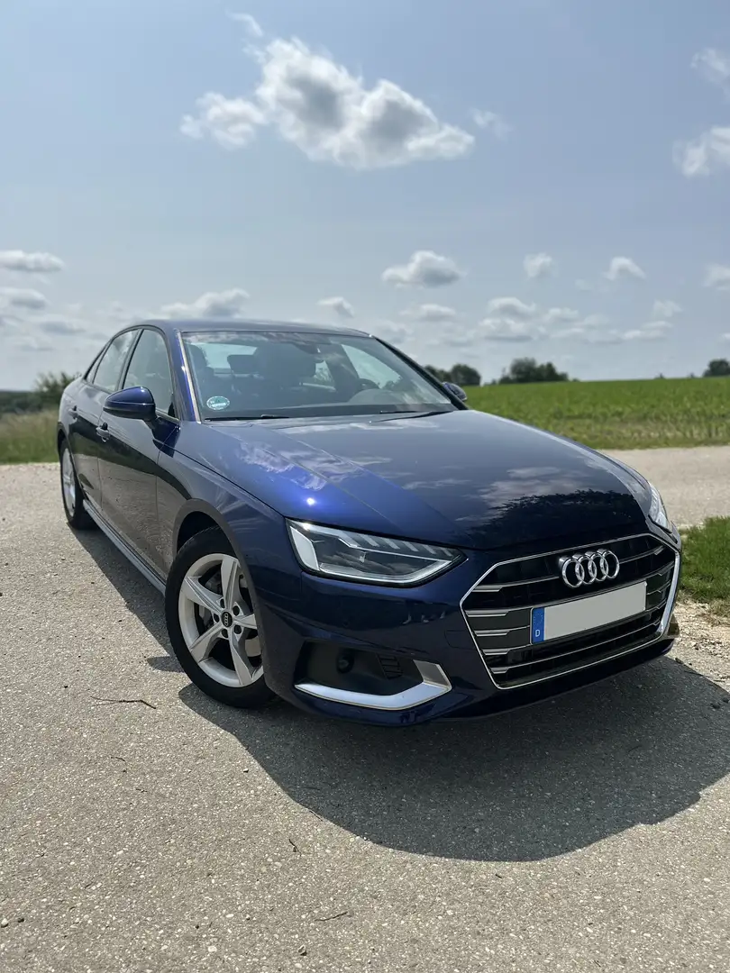 Audi A4 40 TFSI advanced Blau - 1