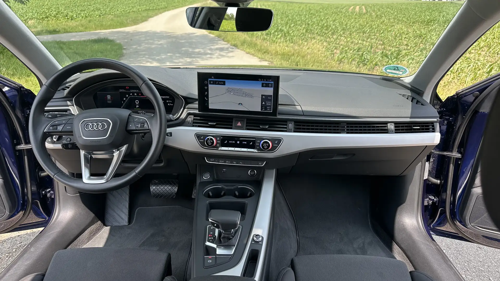 Audi A4 40 TFSI advanced Blau - 2