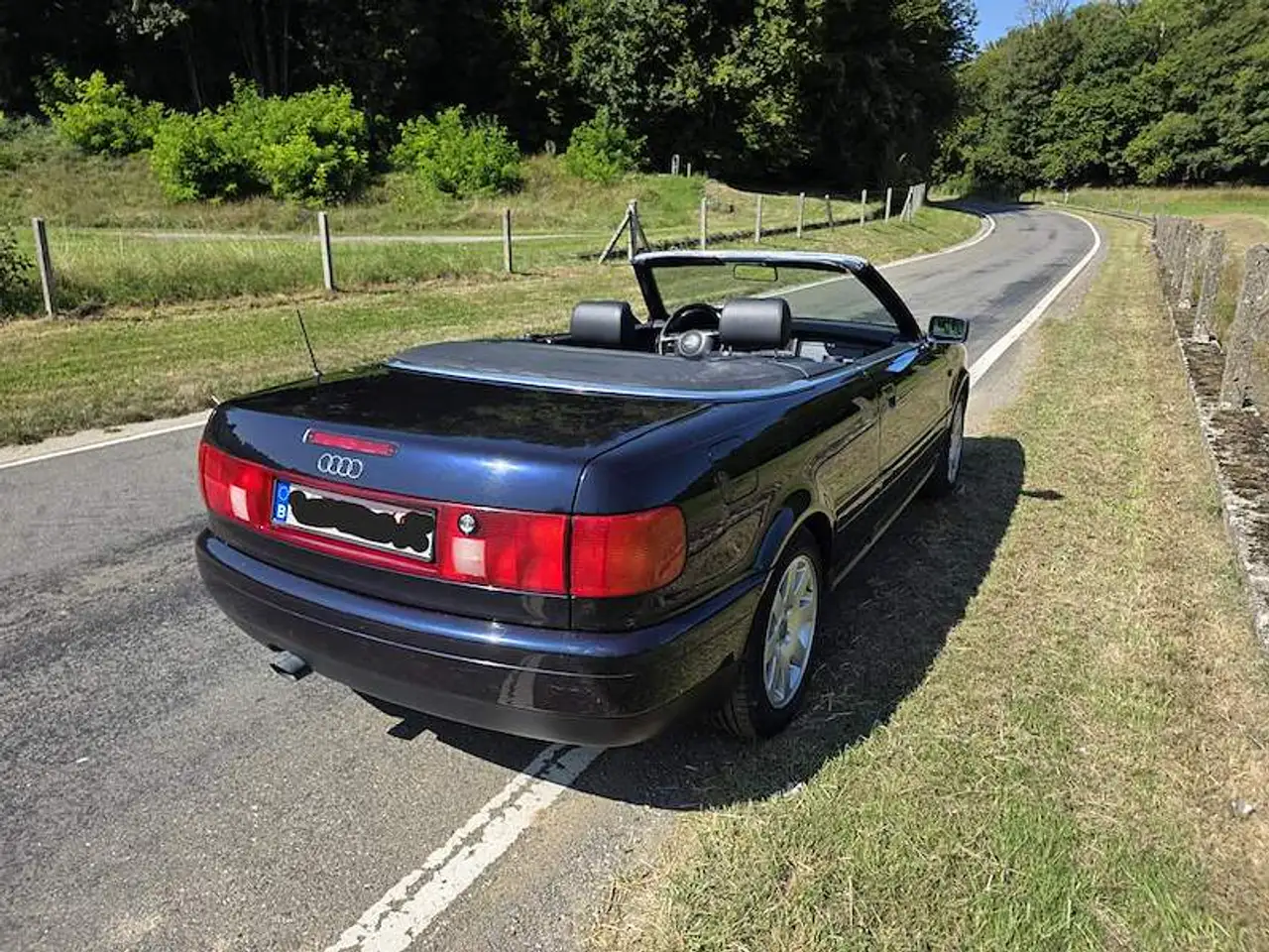 Audi Cabriolet 1.8i Design, foto 4