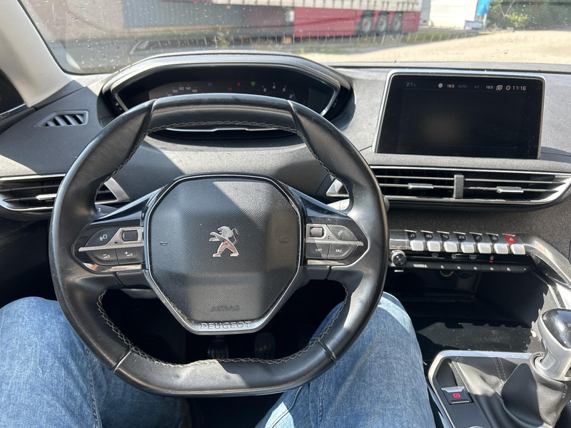 Peugeot 5008 1.2 PureTech Blue Lease Premium | 7P. | Climate | — photo 9