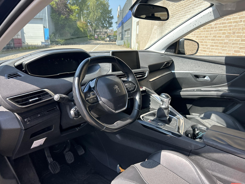 Peugeot 5008 1.2 PureTech Blue Lease Premium | 7P. | Climate | — photo 3