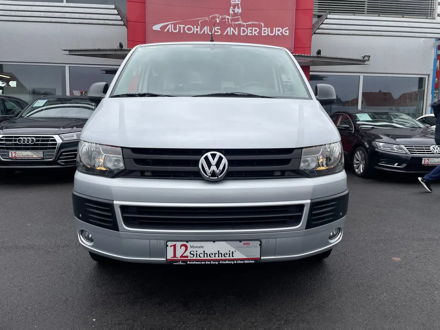 Volkswagen T5 Transporter Kombi *7 Sitzer+ PDC+ Navi + Klima Grau - 2