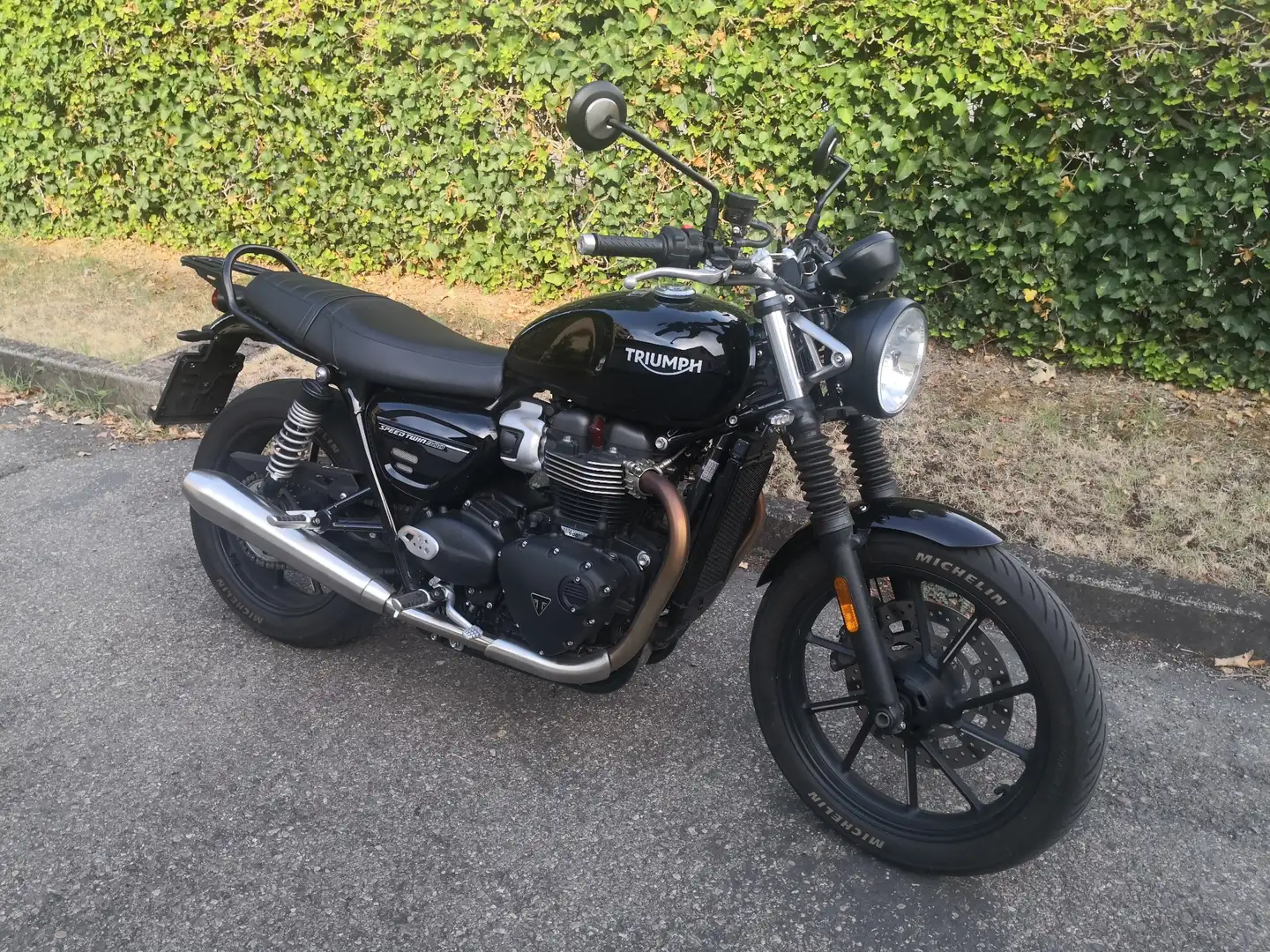 Triumph Speed Twin 900 My 2023 Чорний - 1