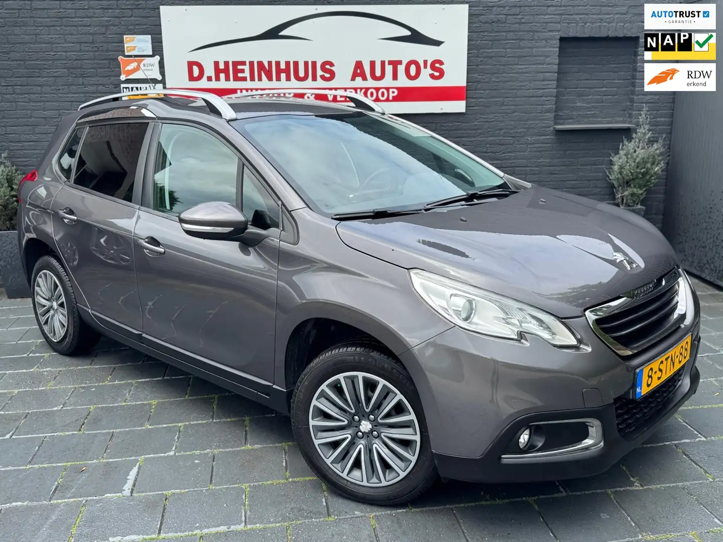 Peugeot 2008 1.2 VTi Active NETTE AUTO Grigio - 1