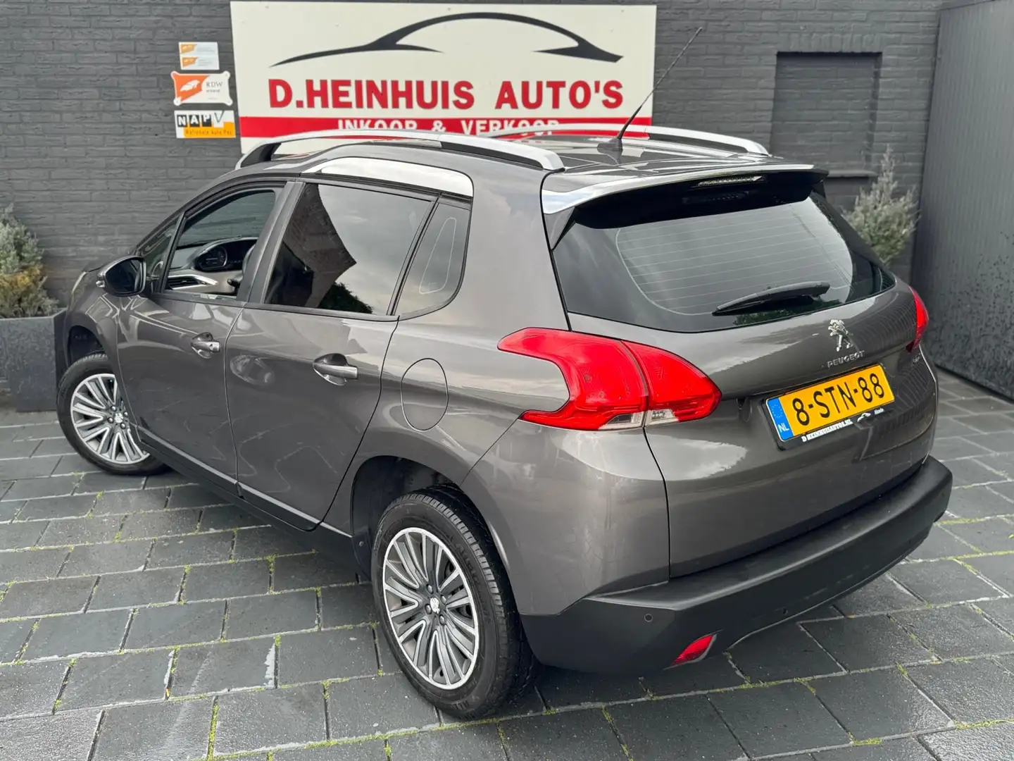 Peugeot 2008 1.2 VTi Active NETTE AUTO Grigio - 2