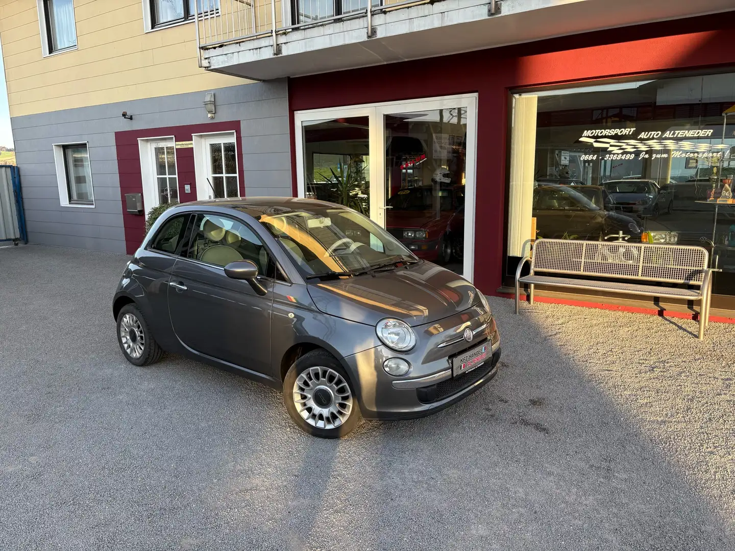 Fiat 500 1,2 Lounge Grau - 1