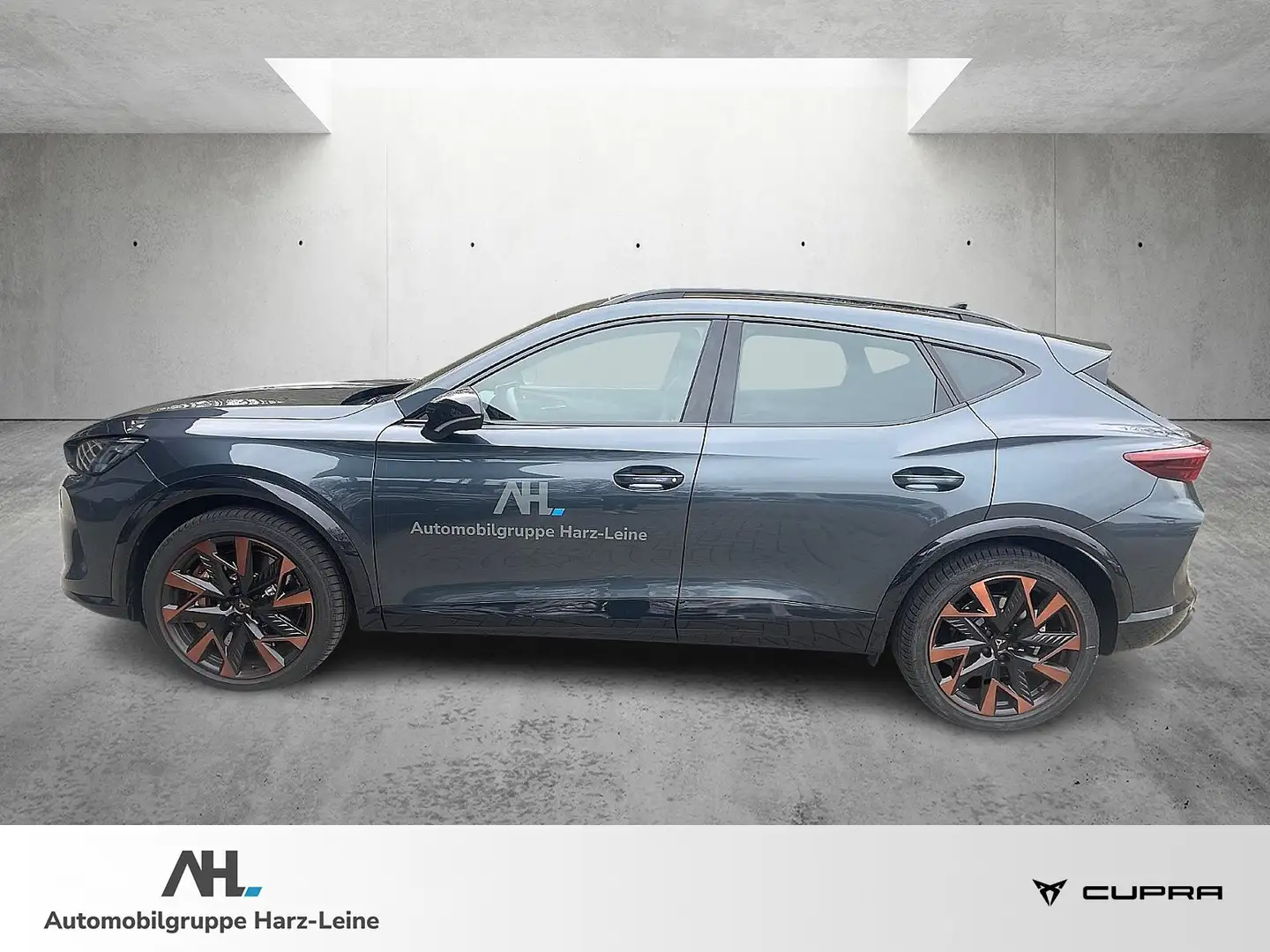 CUPRA Formentor VZ Extreme 2,0 TSI DSG LED NAVI AHK RFK Grau - 2