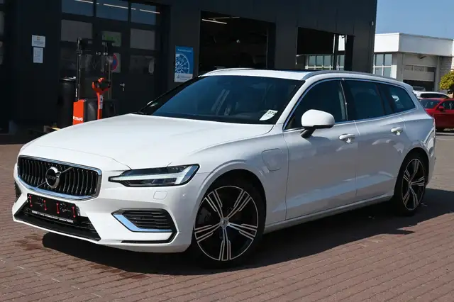 2021 Volvo V60 in White for sale