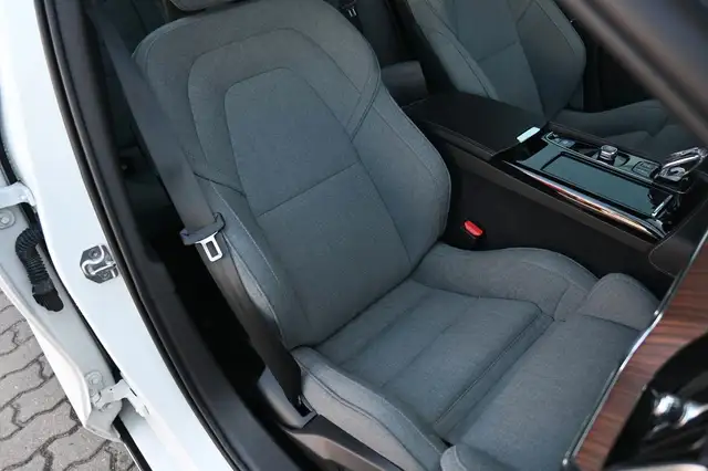 Volvo V60 view 16