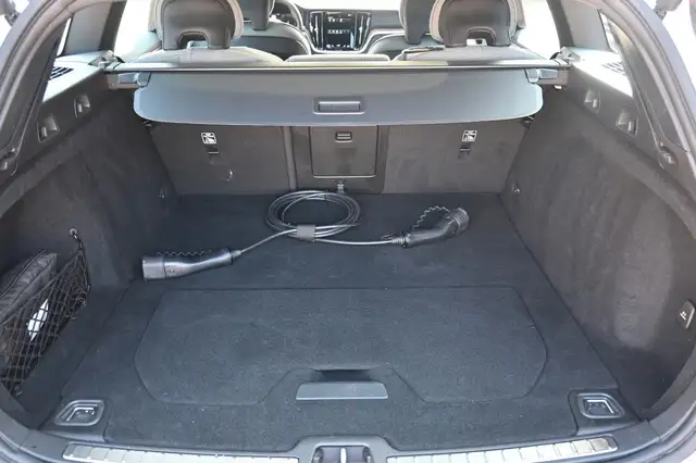 Volvo V60 view 11