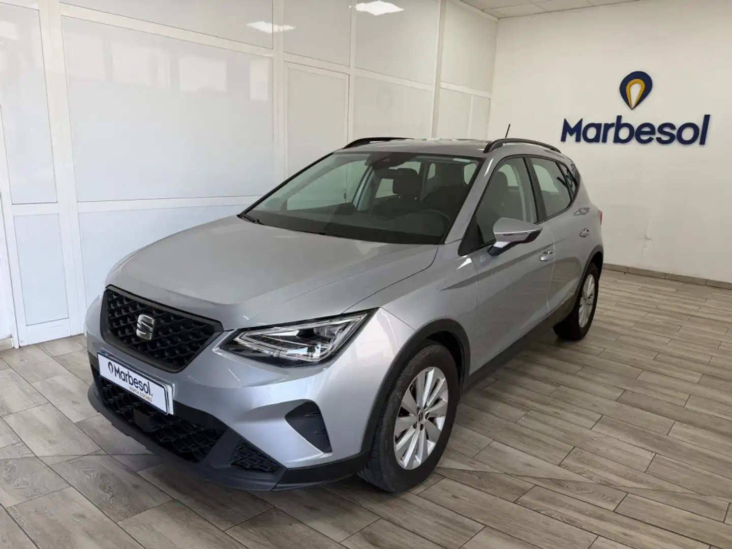 SEAT Arona 1.0 TSI S&S Style DSG7 XM 115 Plateado - 2
