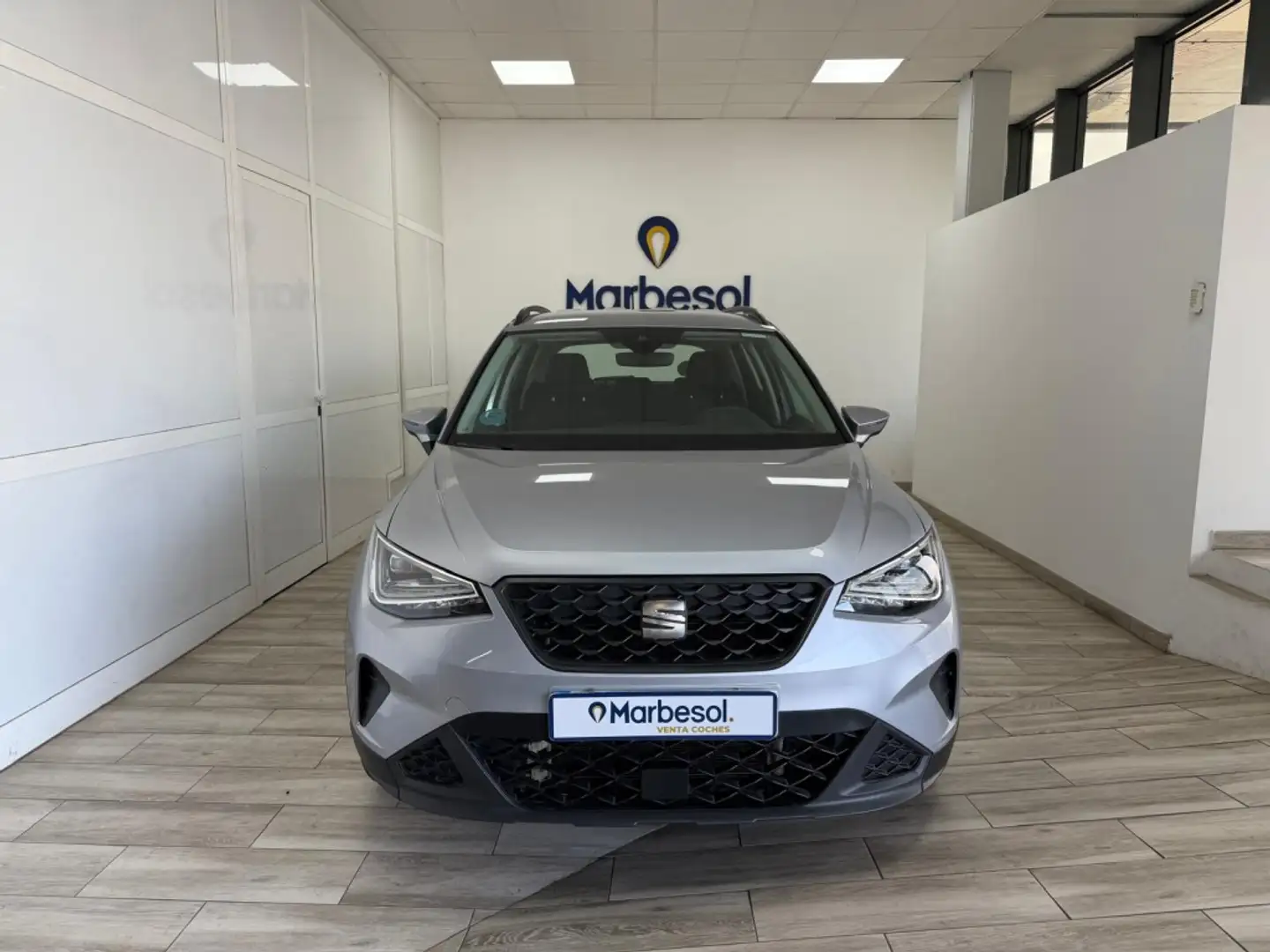 SEAT Arona 1.0 TSI S&S Style DSG7 XM 115 Plateado - 1