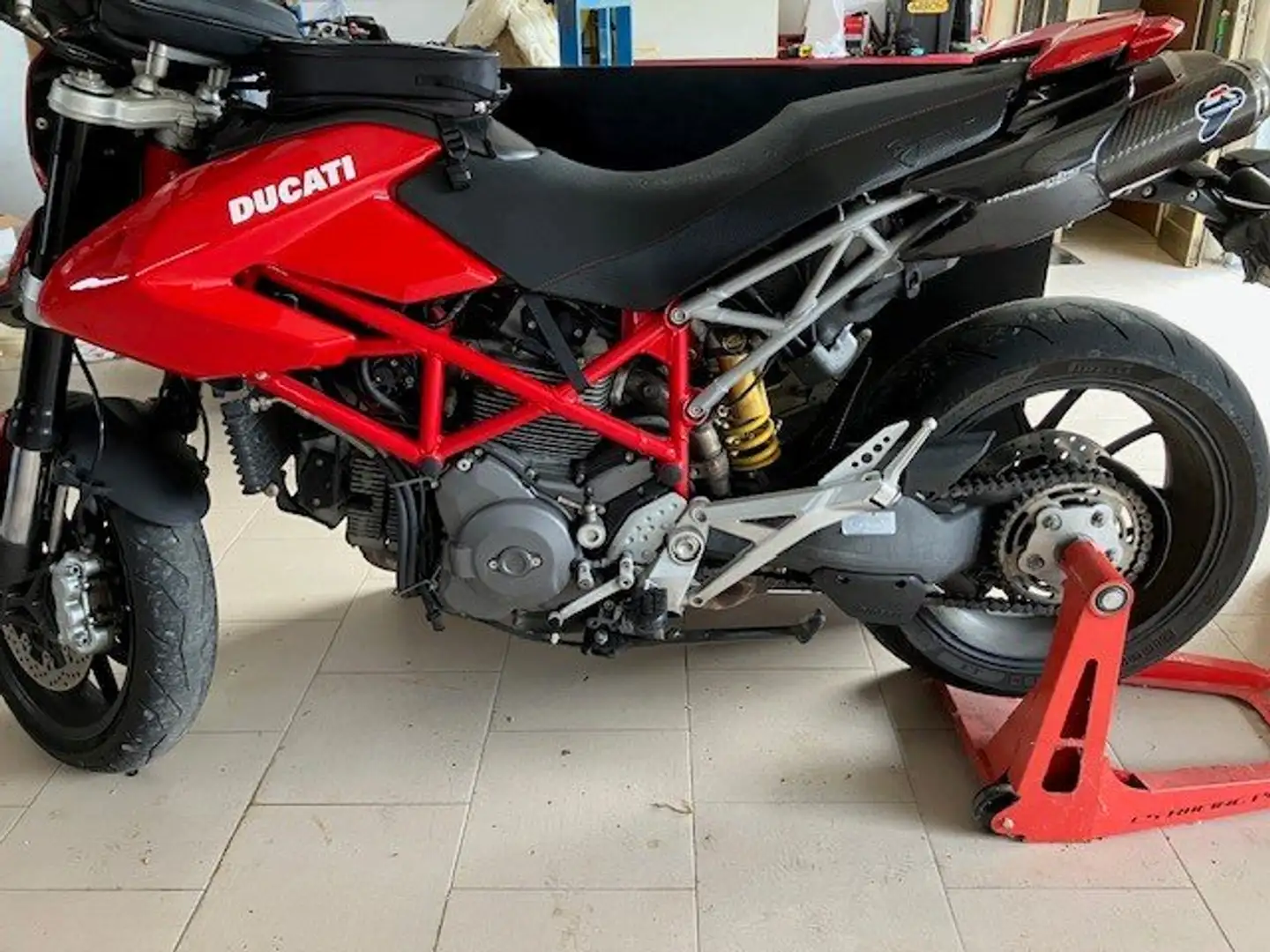 Ducati Hypermotard 1100 evo Rosso - 1