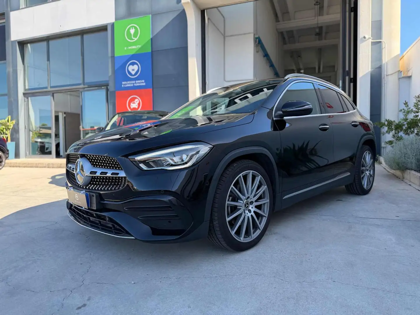 Mercedes-Benz GLA 180 d Automatic Premium Nero - 1