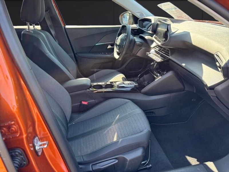 Peugeot e-2008 e-2008 Allure Pack +180°Kamera+Klimaautomatik+ — photo 15