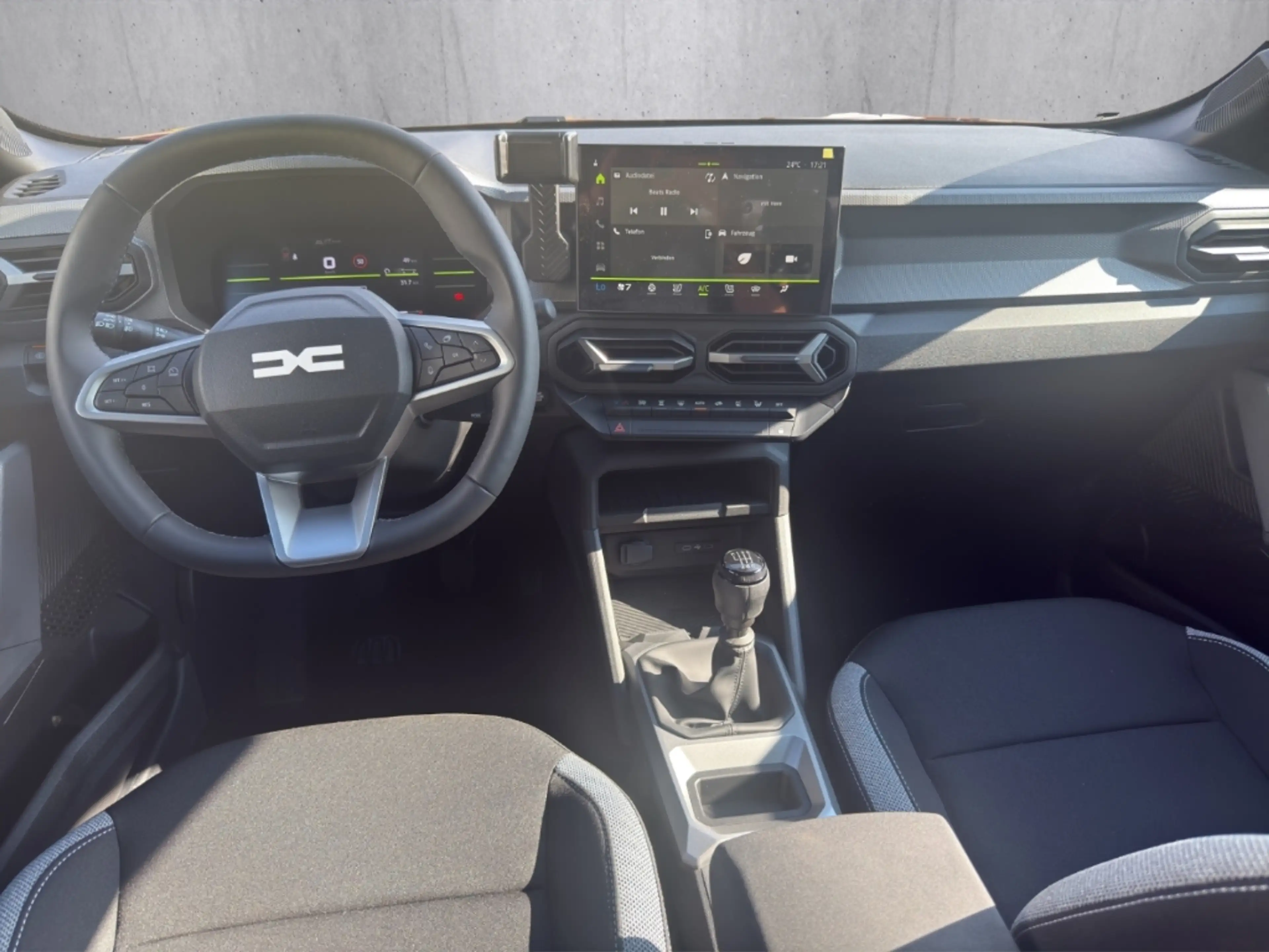 Dacia Duster III Mild Hybrid 140 Journey Navi Digitales Cockpit — photo 14