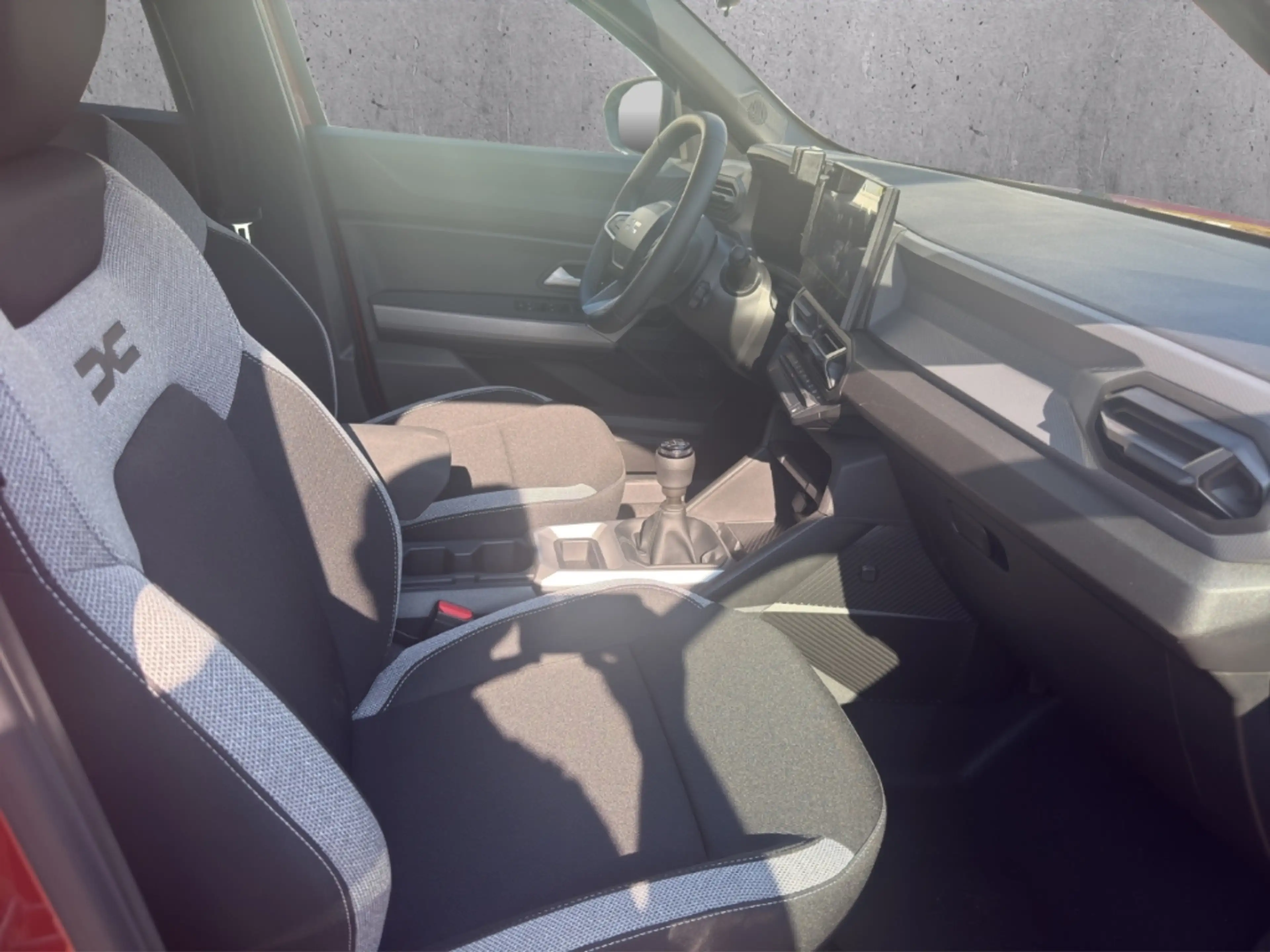 Dacia Duster III Mild Hybrid 140 Journey Navi Digitales Cockpit — photo 11