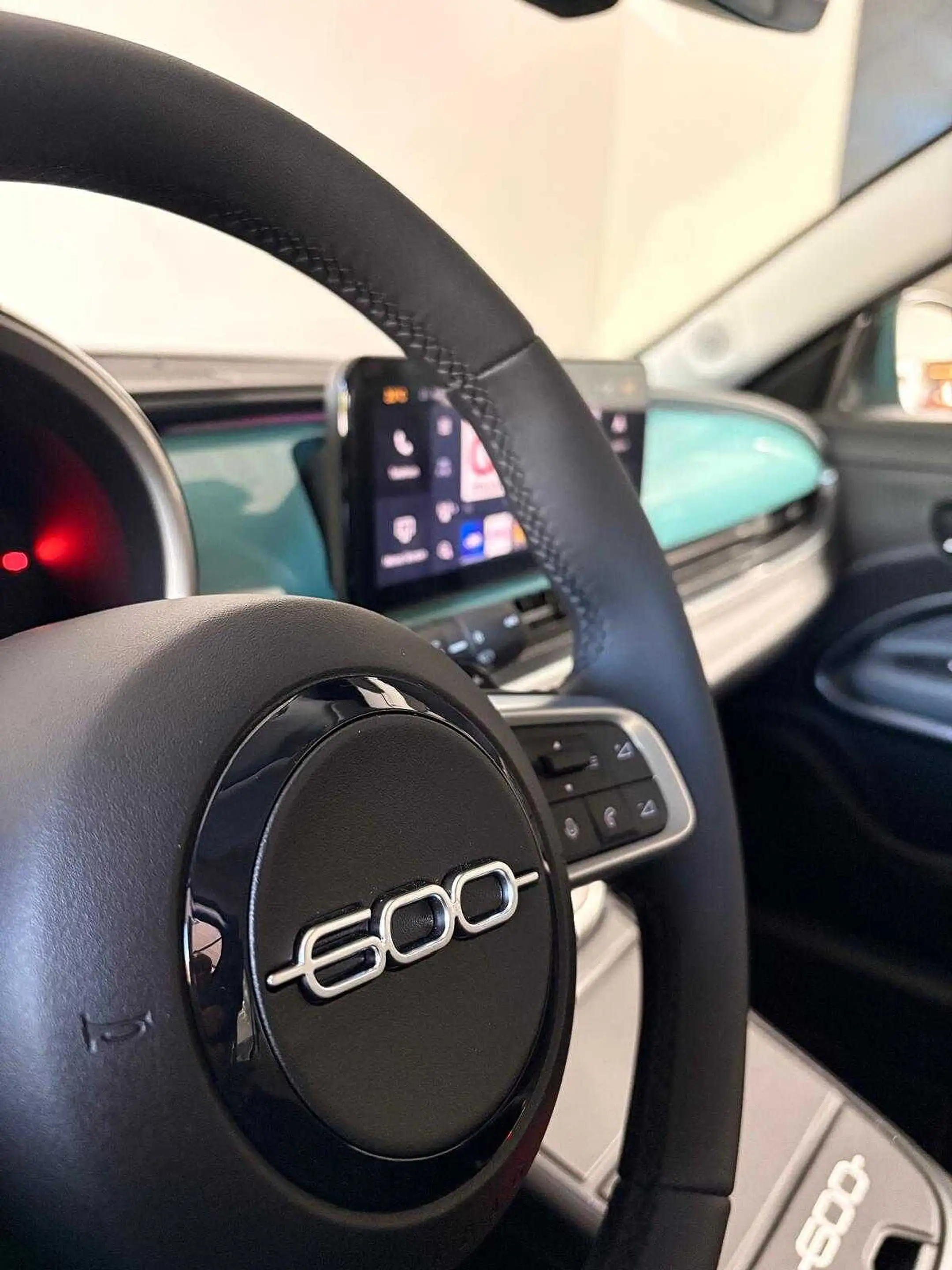 Fiat 600 HYBRID ICON  *GPS, PARKS V+A+CAM* — photo 7