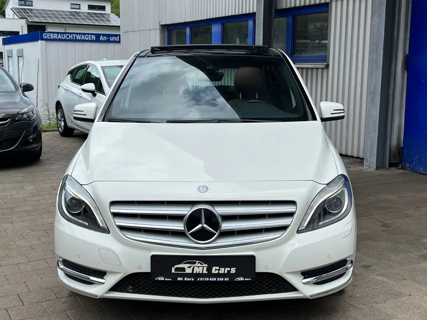 Mercedes-Benz B 250 B -Klasse *Pano*Tüv Neu Wit - 2