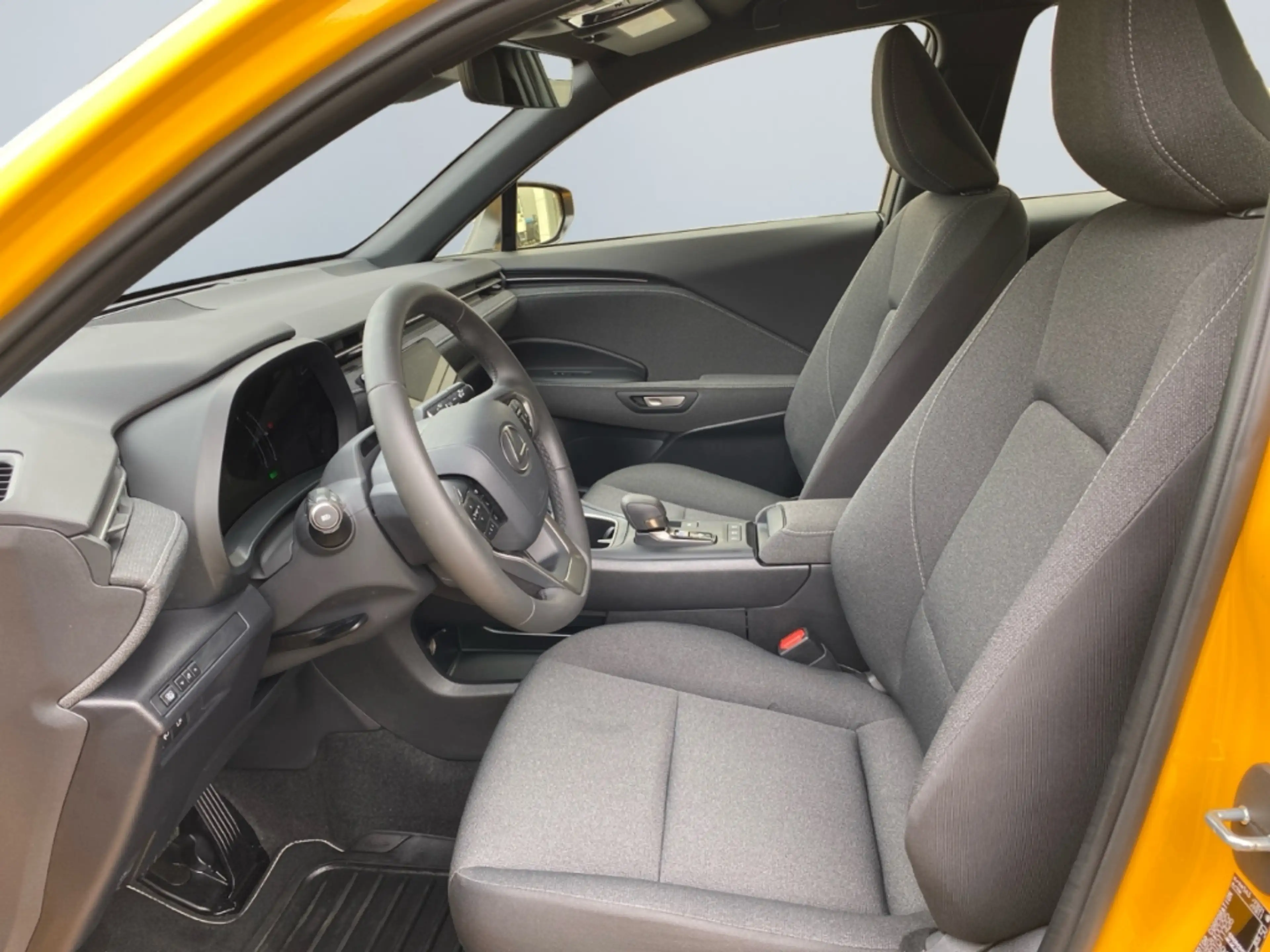 Lexus LBX FWD *LED*SHZ*CarPlay*Kamera*SmartKey*ACC*PDC* — photo 9
