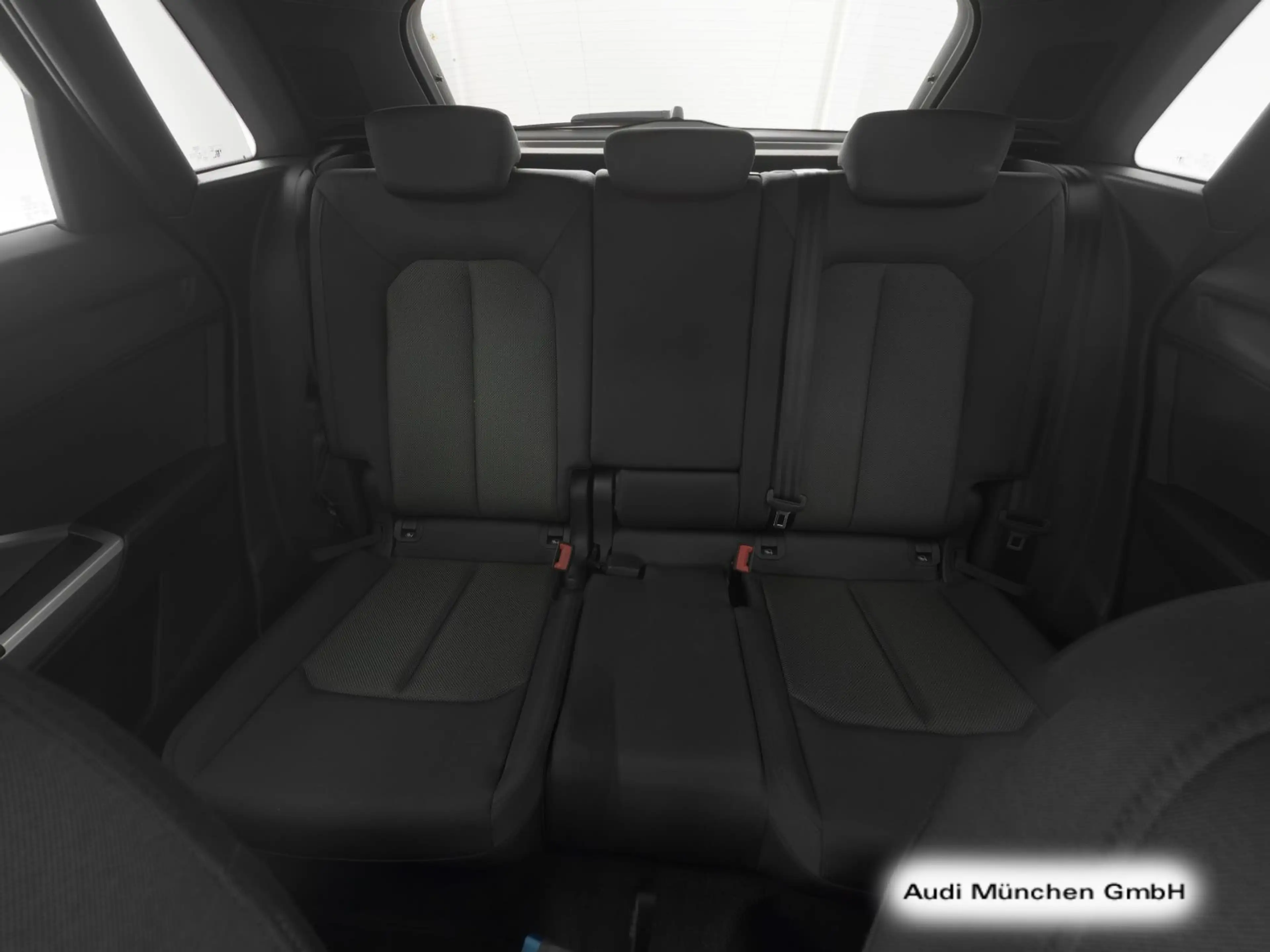 Audi Q3 35 TFSI S tronic Kamera/Navi+ — photo 14