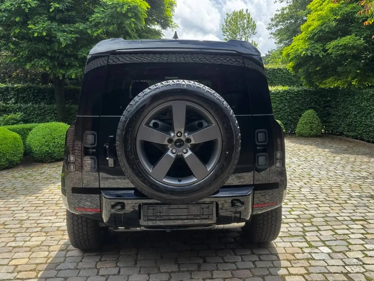 Land Rover Defender Defender 110 3.0 D X-Dynamic SE LICHTE VRACHT 3 zitplaatsen € 72.000+BTW MY 2026 — foto 6