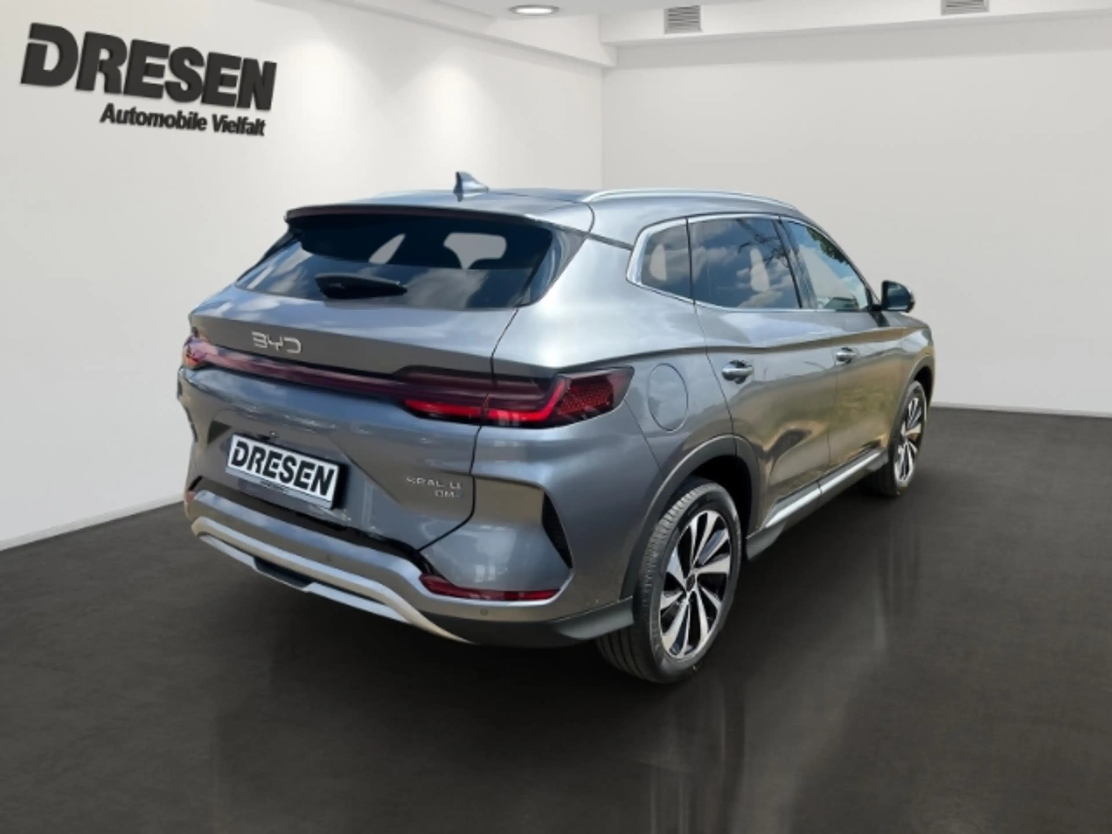 BYD Seal U 1.5 Design AWD (238 kW 324 PS) — photo 6