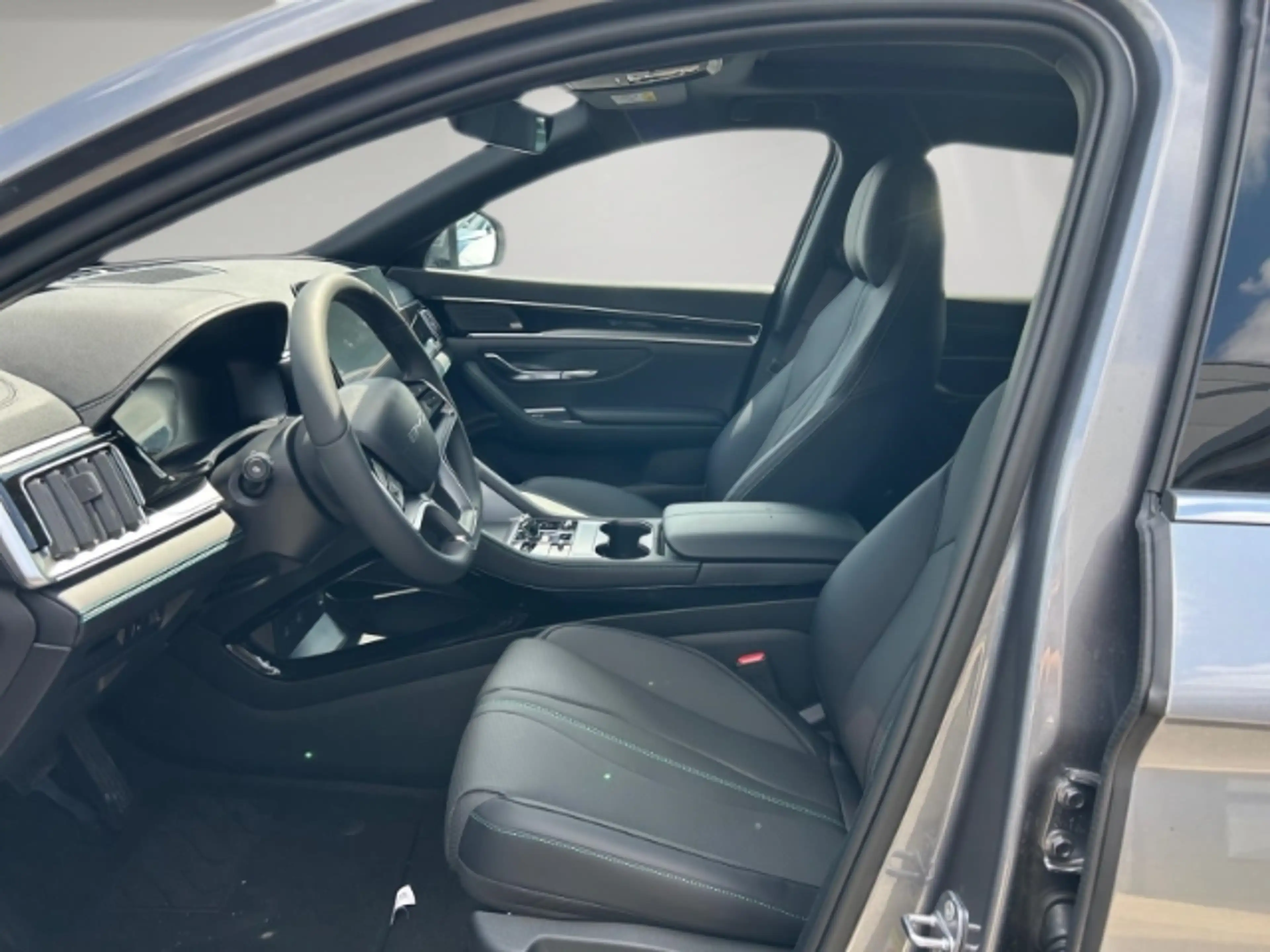 BYD Seal U 1.5 Design AWD (238 kW 324 PS) — photo 10