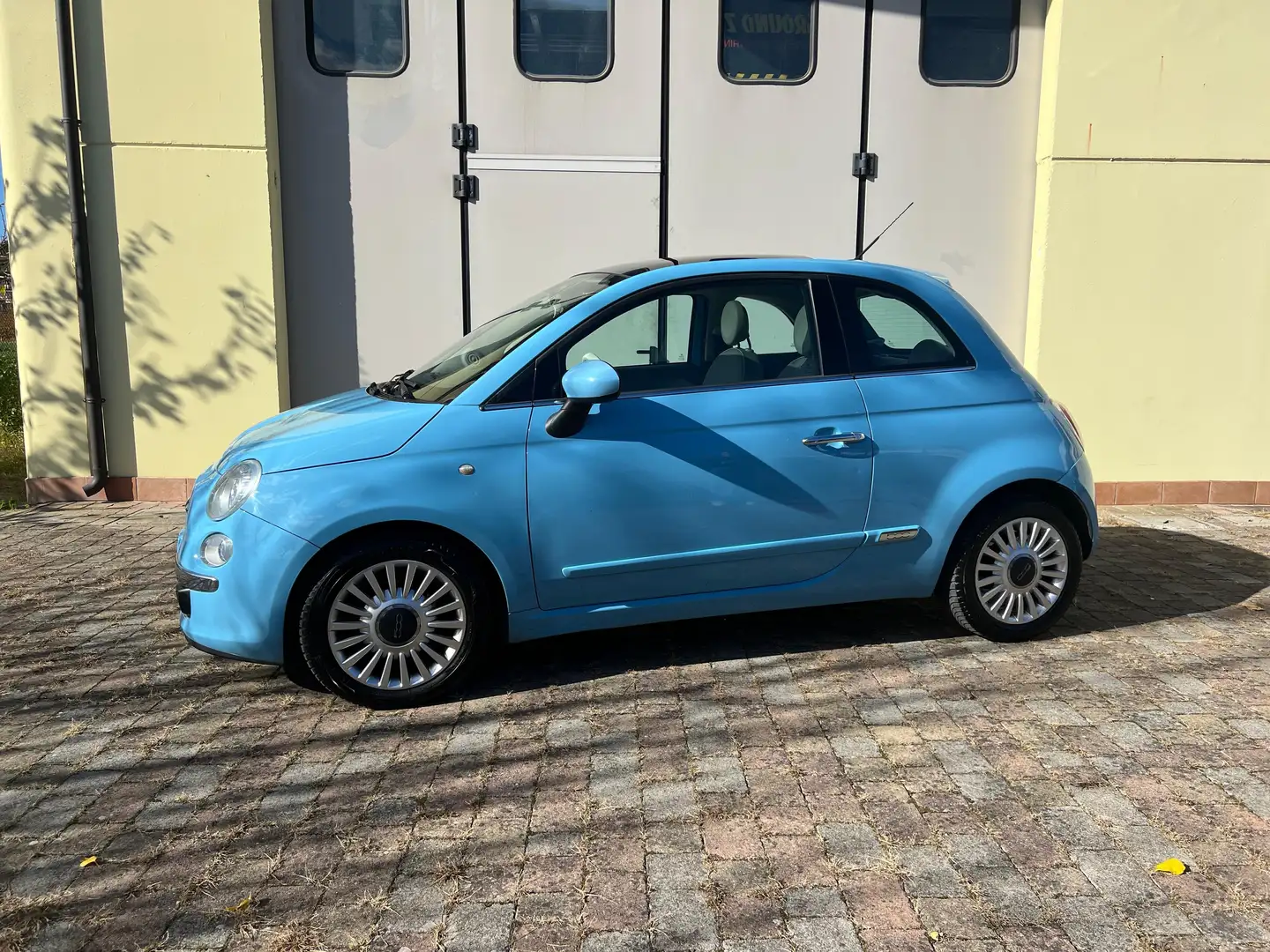 Fiat 500 500 0.9 t.air t. Lounge 85cv GPL Blau - 2