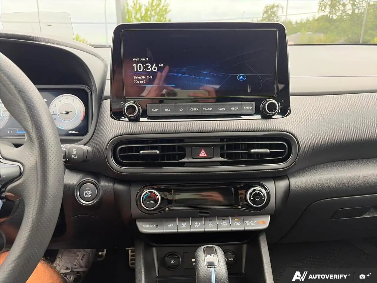 Hyundai KONA снимка Hyundai KONA