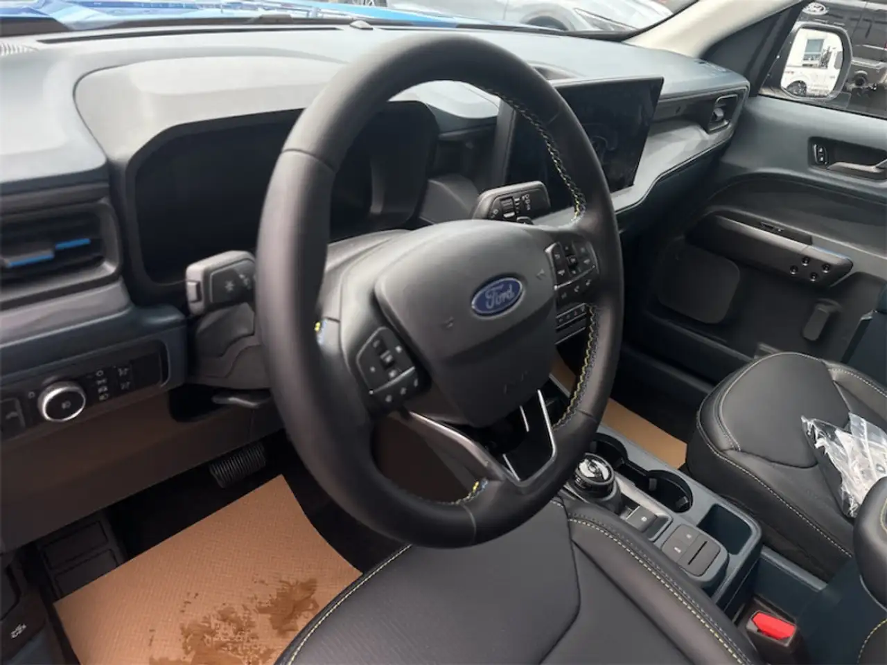 Ford Maverick снимка Ford Maverick