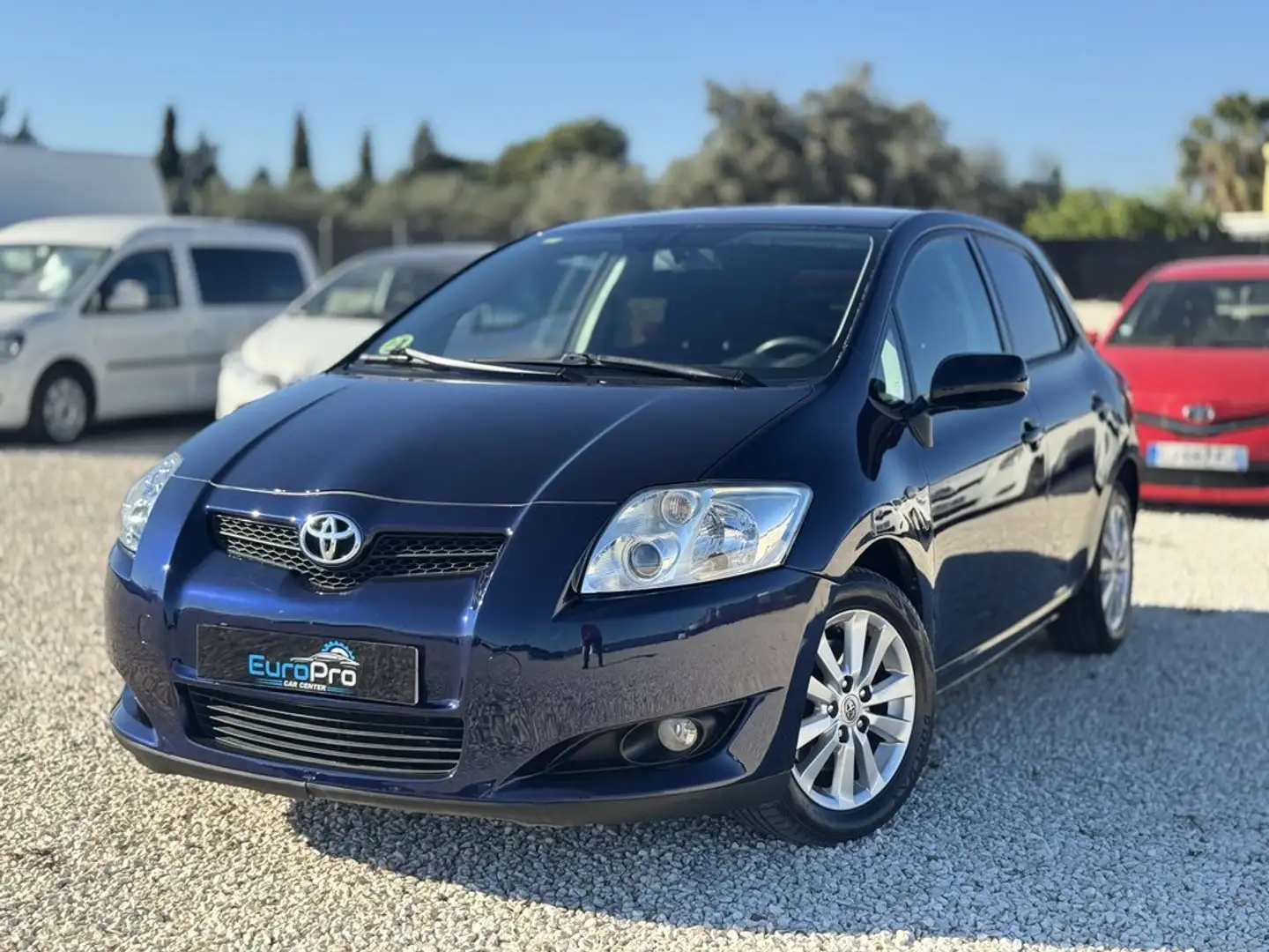 Toyota Auris 2.0 D-4D Luna Azul - 1