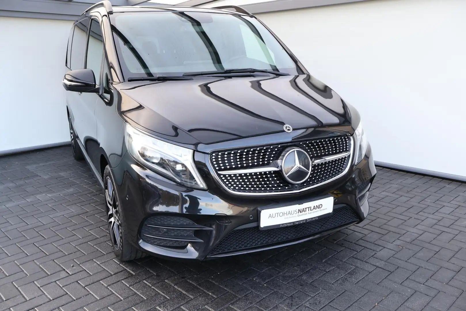 Mercedes-Benz V 300 d 4MATIC 9G Edition AMG-Line Burmester Schwarz - 2