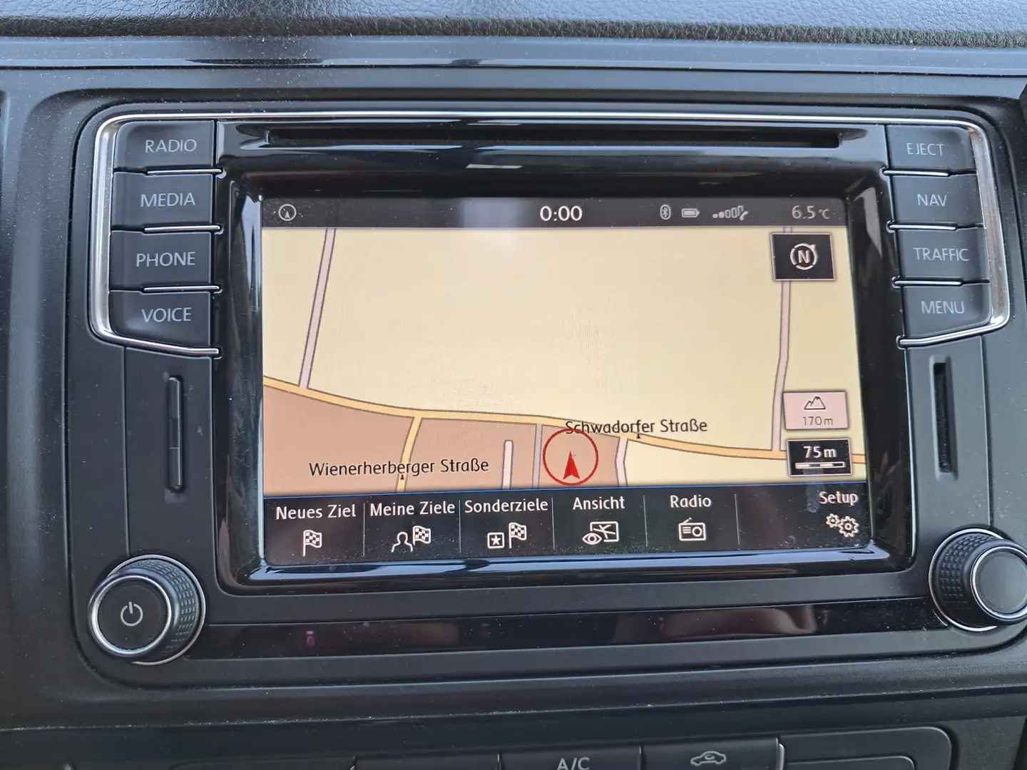 Volkswagen T6 Transporter - 1