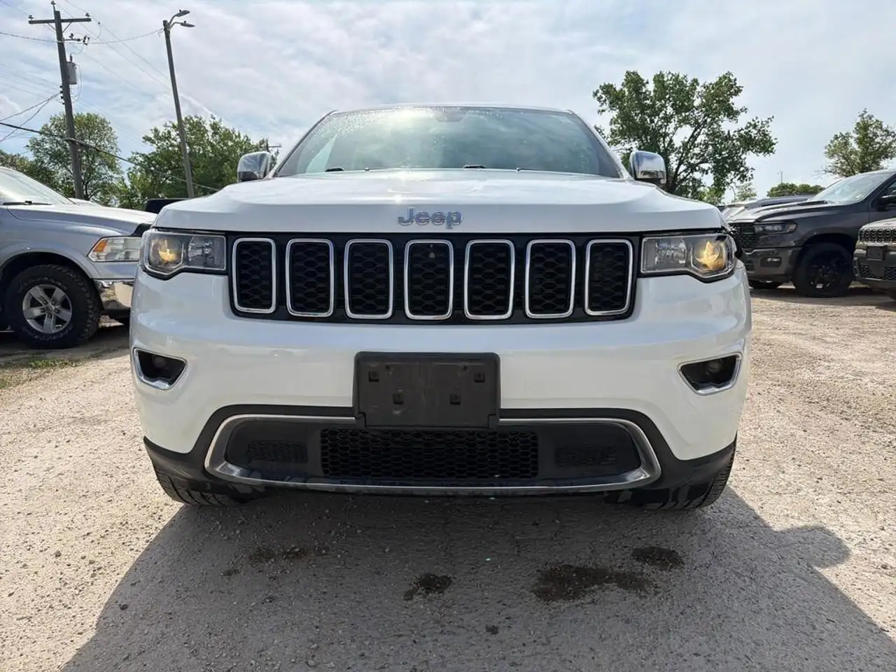 Jeep Grand Cherokee снимка Jeep Grand Cherokee