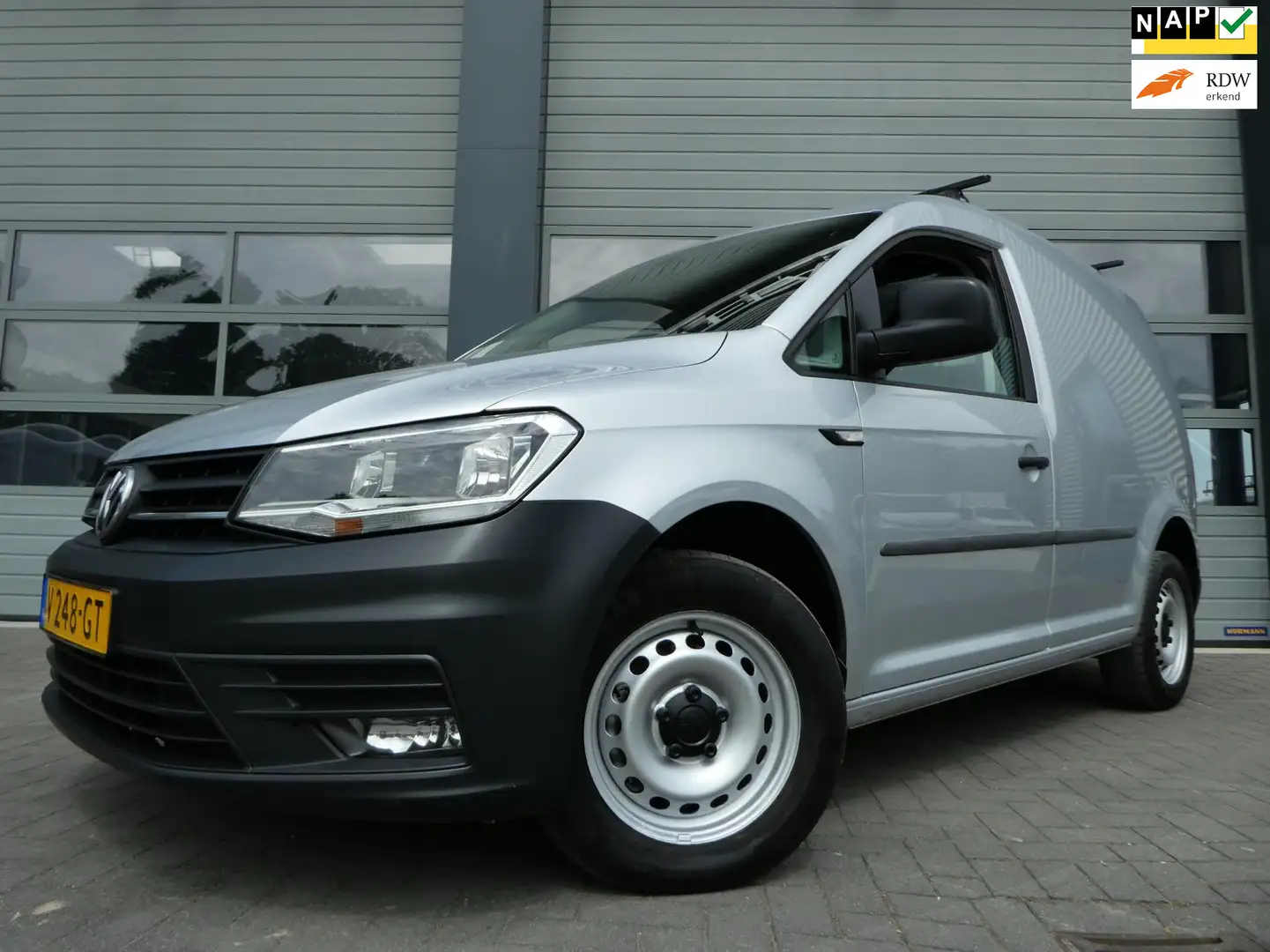 Volkswagen Caddy 2.0tdi met Airco, Cruisecontrol, Trekhaak, Navigat Zilver - 1