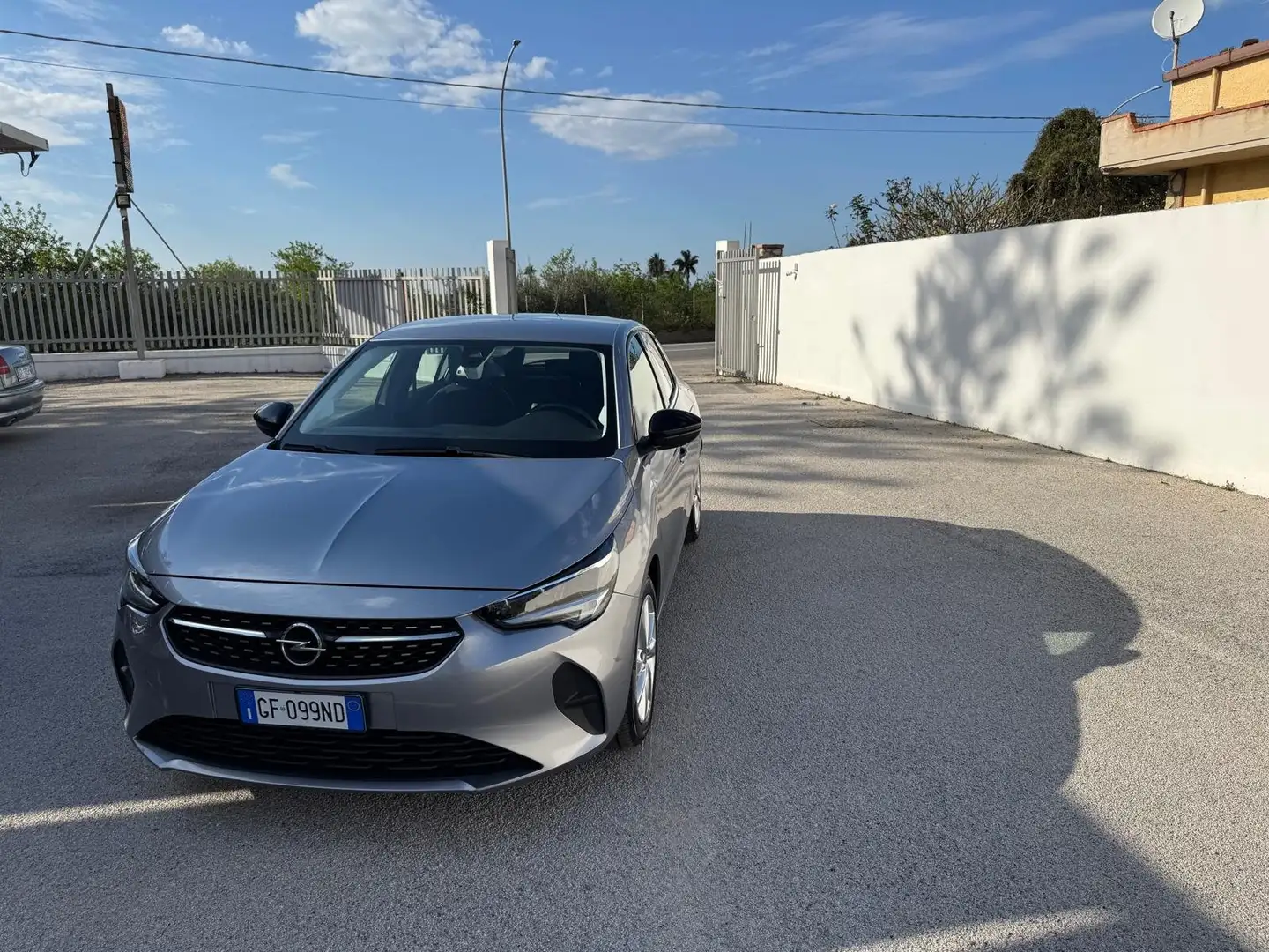 Opel Corsa 2021 1.2 Elegance Gs Line Argento - 1