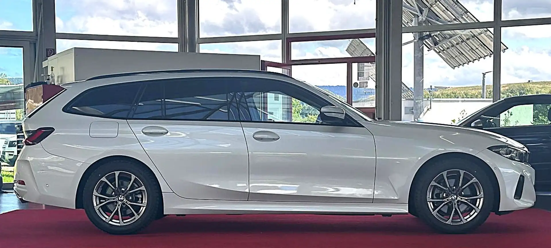 BMW 320 d xDrive SHADOW LINE AHK HUD STANDHZ ACC RFK Weiß - 2