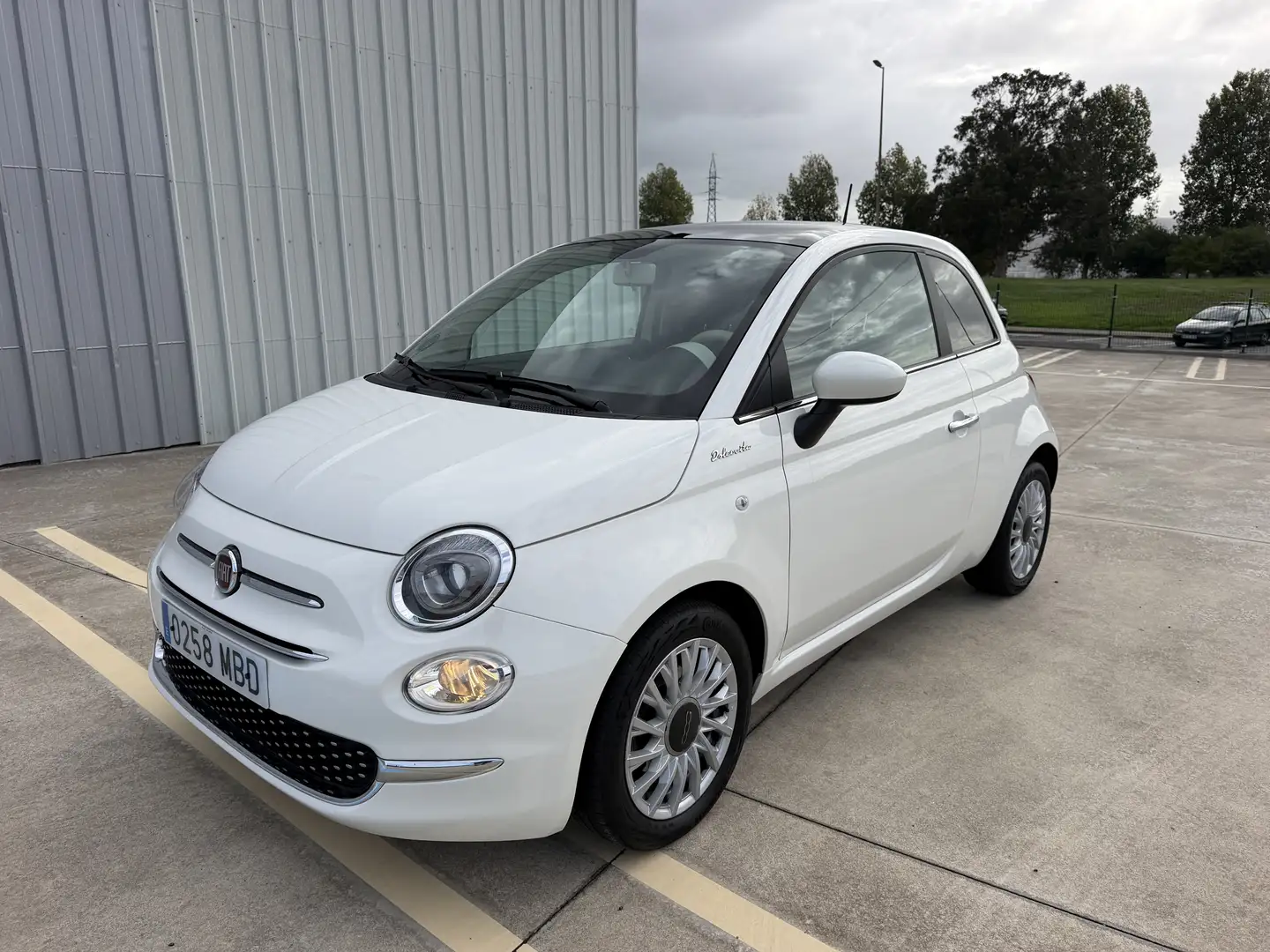 Fiat 500 1.0 Hybrid Dolcevita 52kW Beige - 1