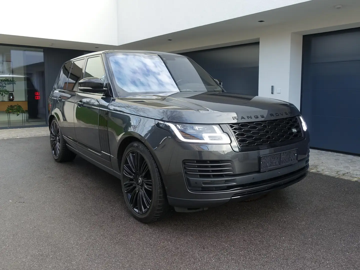 Land Rover Range Rover Range Rover 5,0 S/C V8 AWD Vogue Aut. Vogue Grau - 1