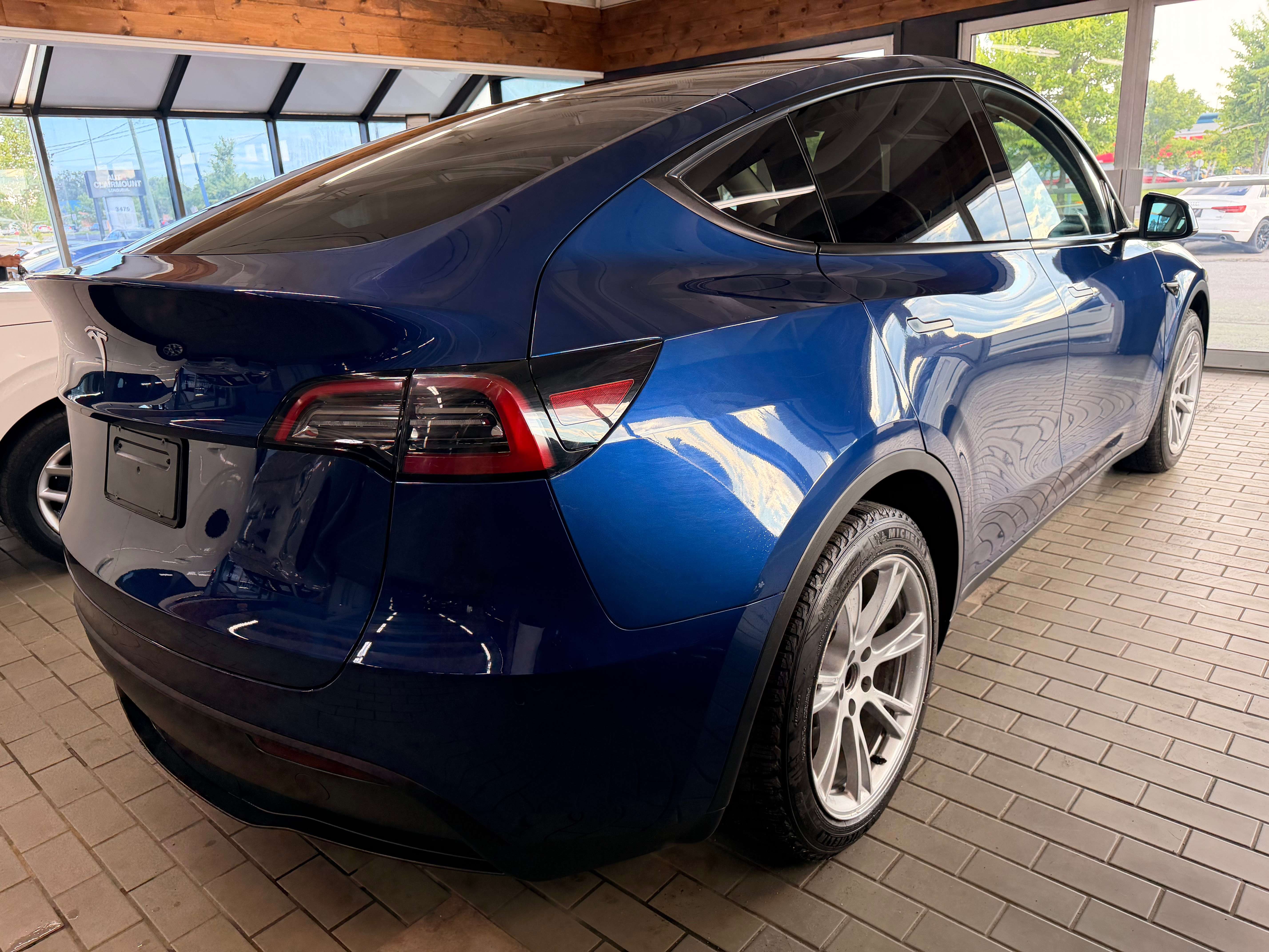 2023 Tesla Model Y Other/Don't Know - Image 5