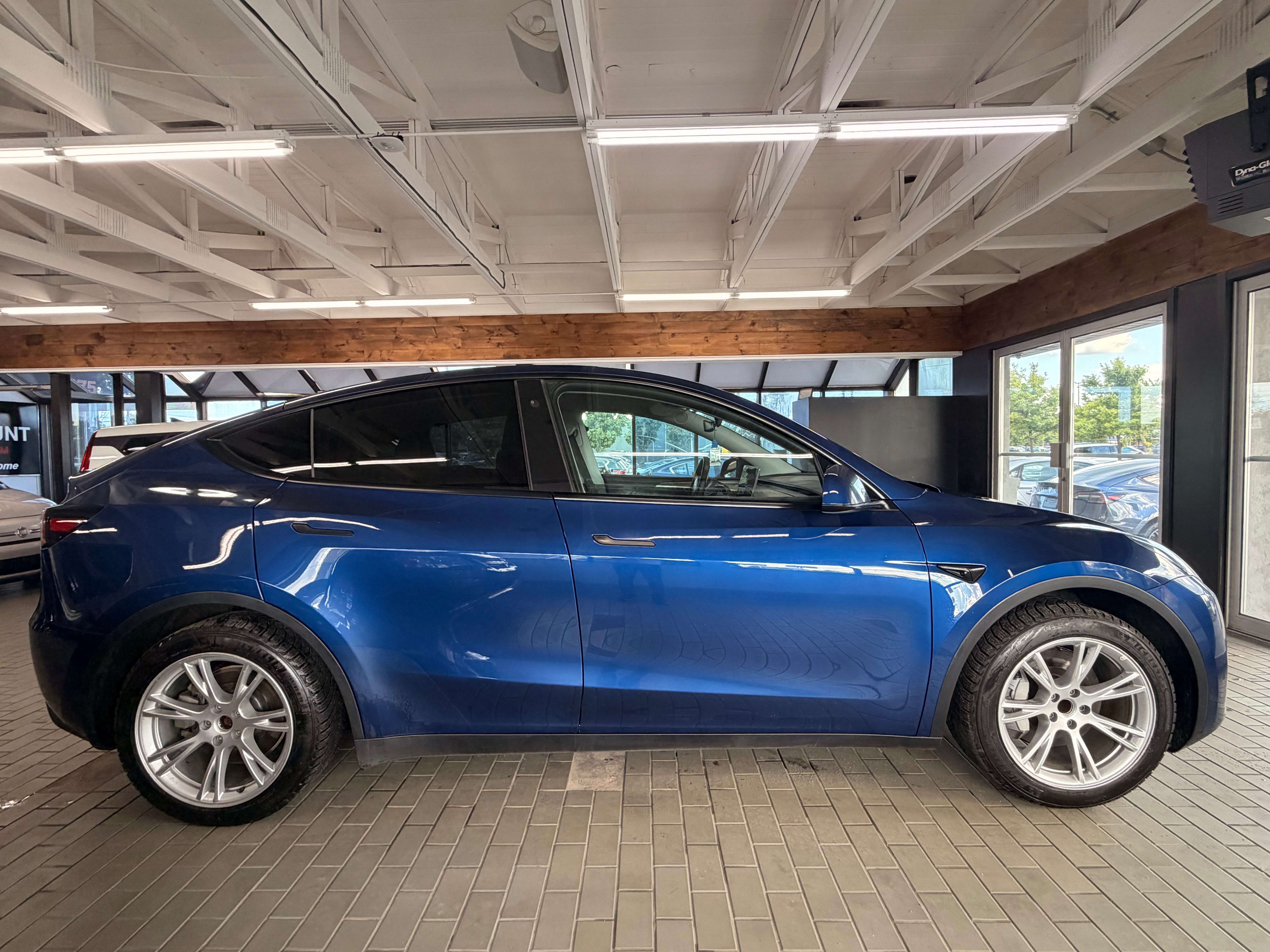 2023 Tesla Model Y Other/Don't Know - Image 6