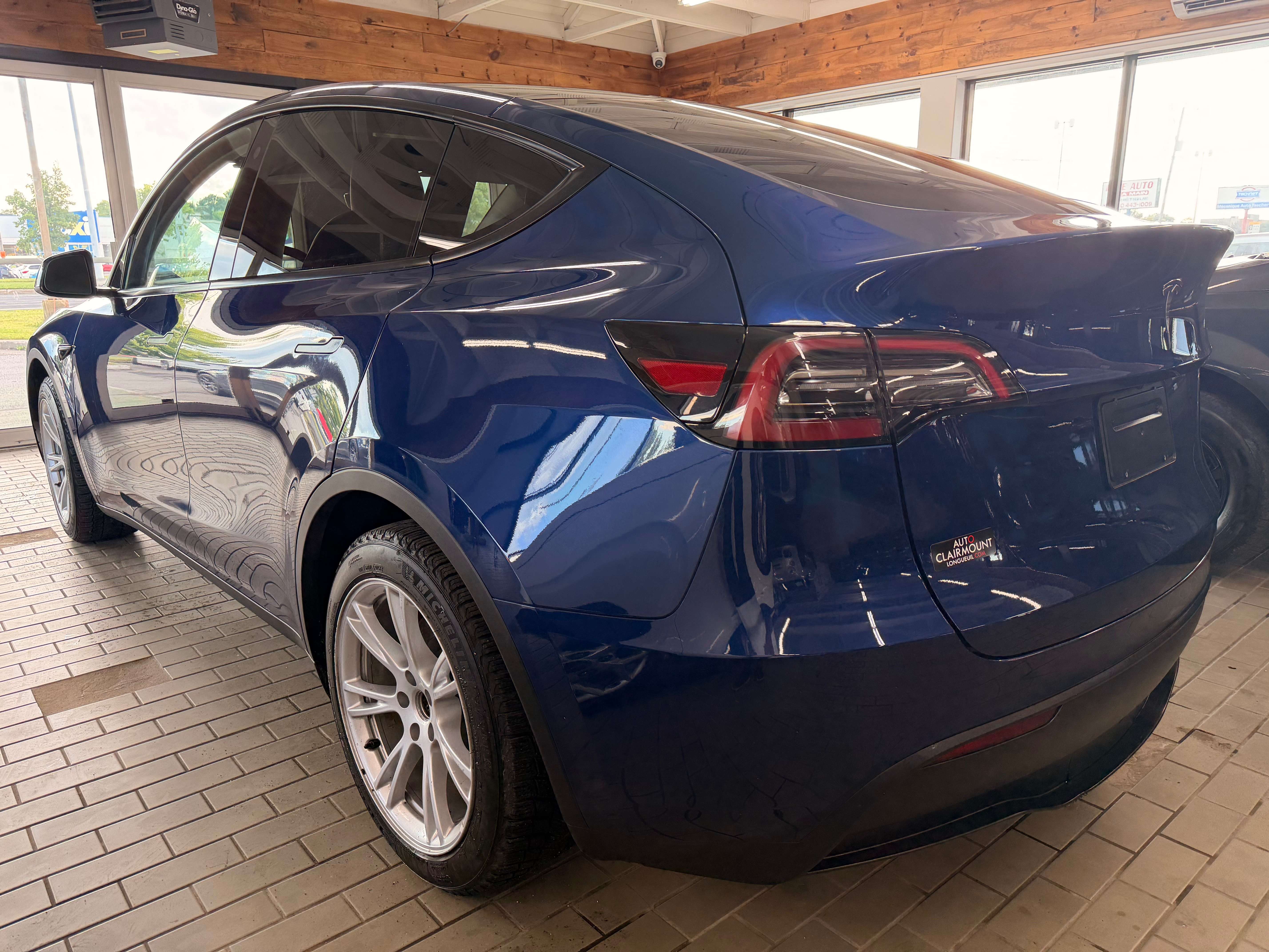 2023 Tesla Model Y Other/Don't Know - Image 3