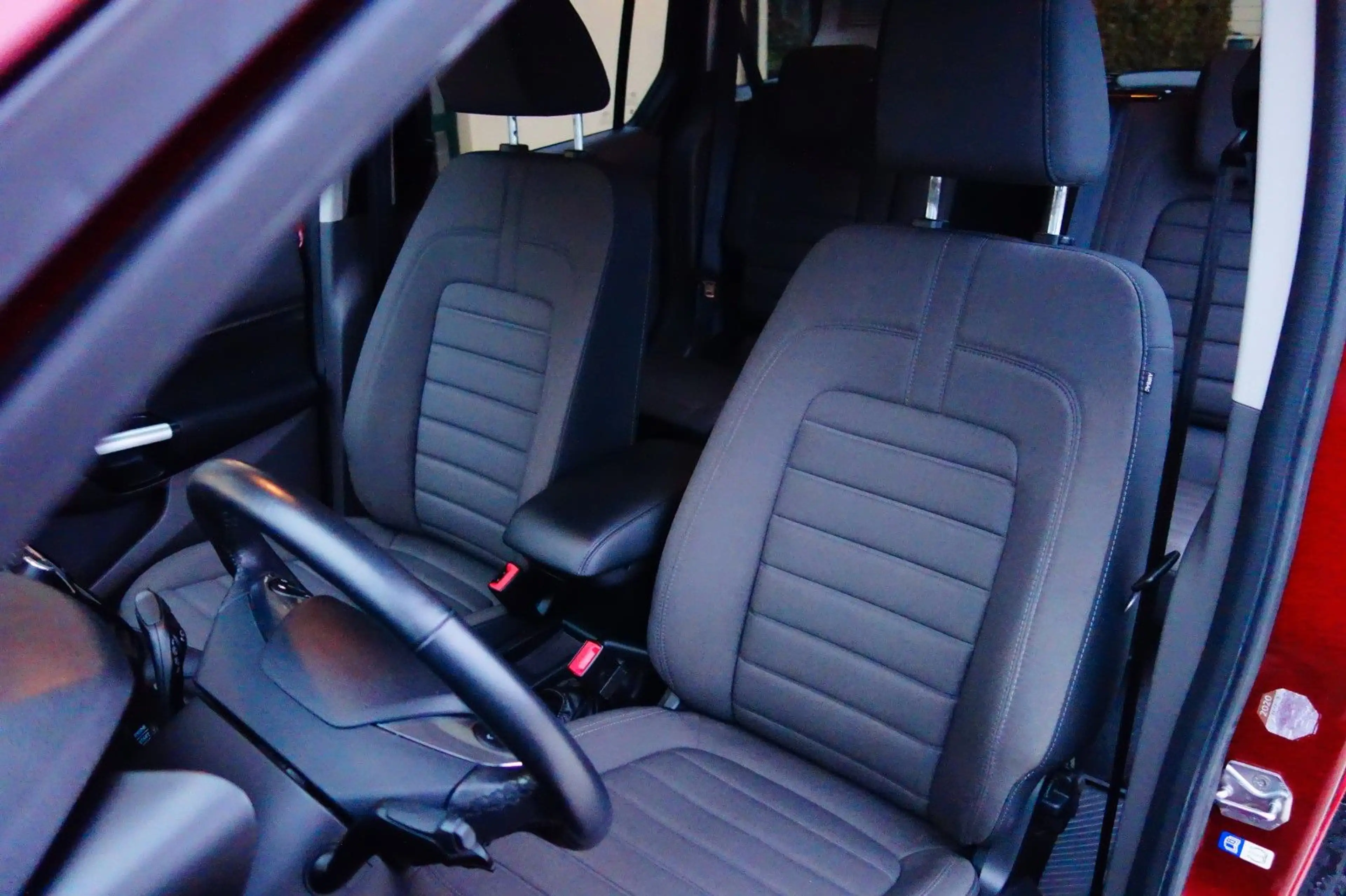 Ford Tourneo Connect Titanium S/S Navi,Pano,AHK — photo 9